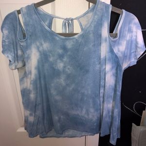 Relaxed Cold-Shoulder Key-Hole Back Blue T-Shirt